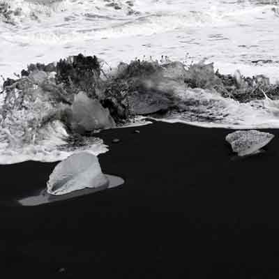J&ouml;kuls&aacute;rl&oacute;n Gro&szlig;e Eisbl&ouml;cke am Diamond Beach